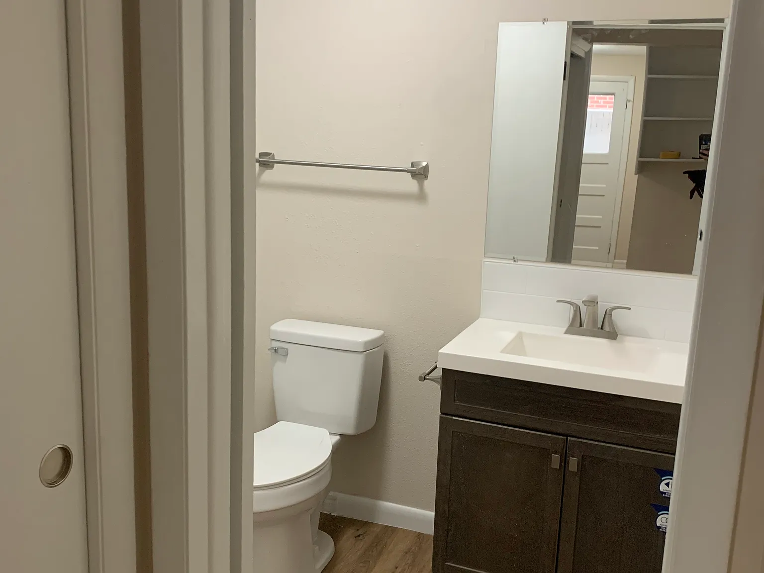 2 bed, 882 sqft, $1,425 — Photo 2