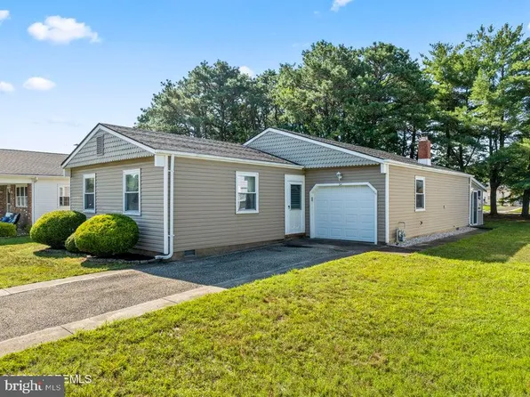 24 Selkirk Ave, Toms River, NJ 08757