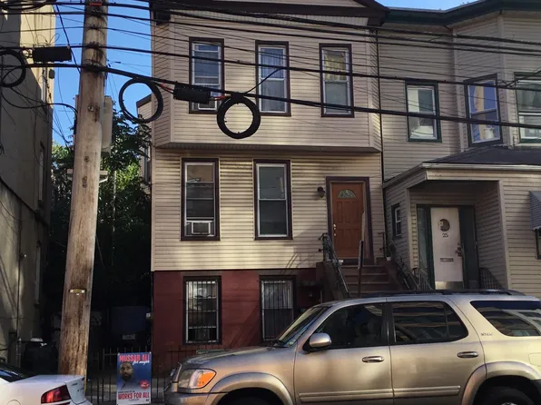 23 Vroom Street image 1 of 6