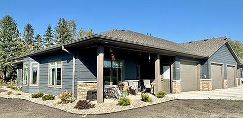 2nd image of 102 E Memory Ln