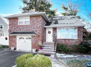 204 Raymond St, Hasbrouck Heights, NJ 07604