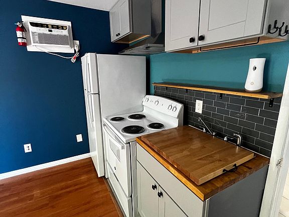 4th image of 1022 Lawton St