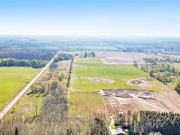 20 acres tillable & leased
