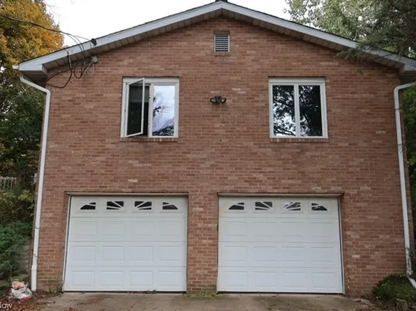 3061 Stroup Rd, Atwater, OH 44201