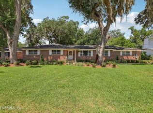 2258 Holly Leaf Ln, Orange Park, FL 32073