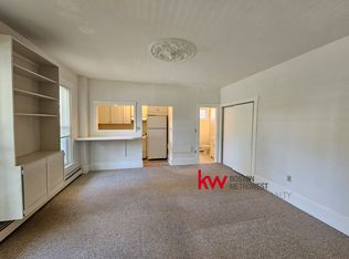 40 E Main St APT 1F, Ayer, MA 01432