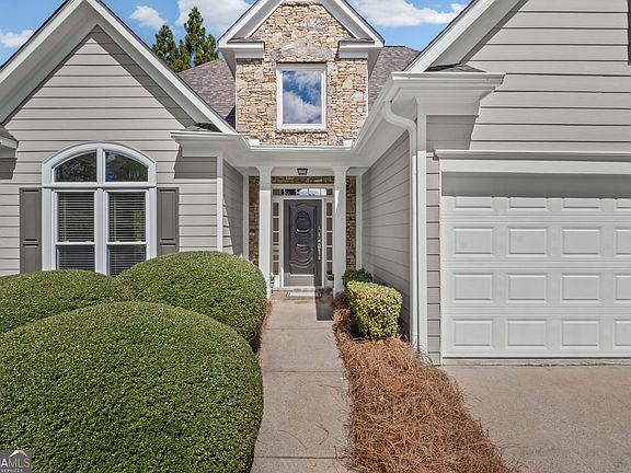 2nd image of 1233 Parkview Ln NW