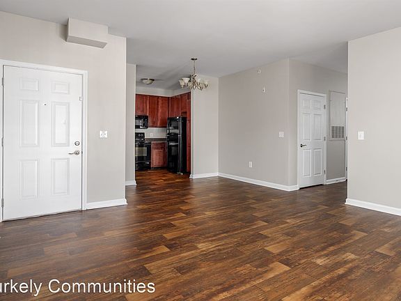 3rd image of 100B Thornton Ct
