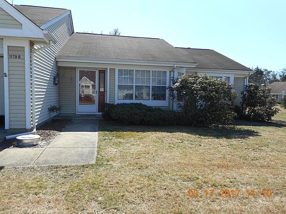 2nd image of 1179B Thornbury Ln