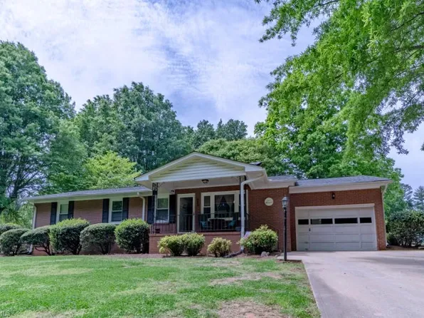 213 Carolina St, Mocksville, NC 27028