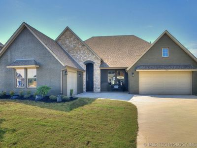 7117 E Queens St, Broken Arrow, OK, 74014
