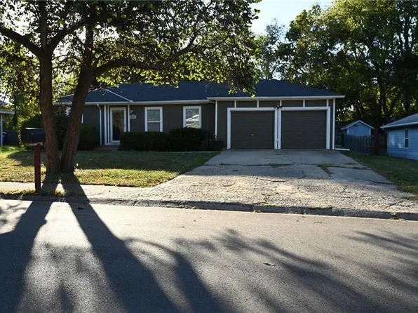 619 N Walnut St, Olathe, KS 66061