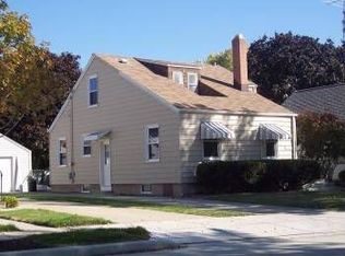 3208 75th St, Kenosha, WI 53142