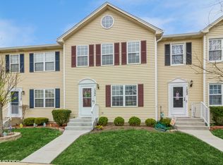 1204 Lencioni Ct, Geneva, IL 60134