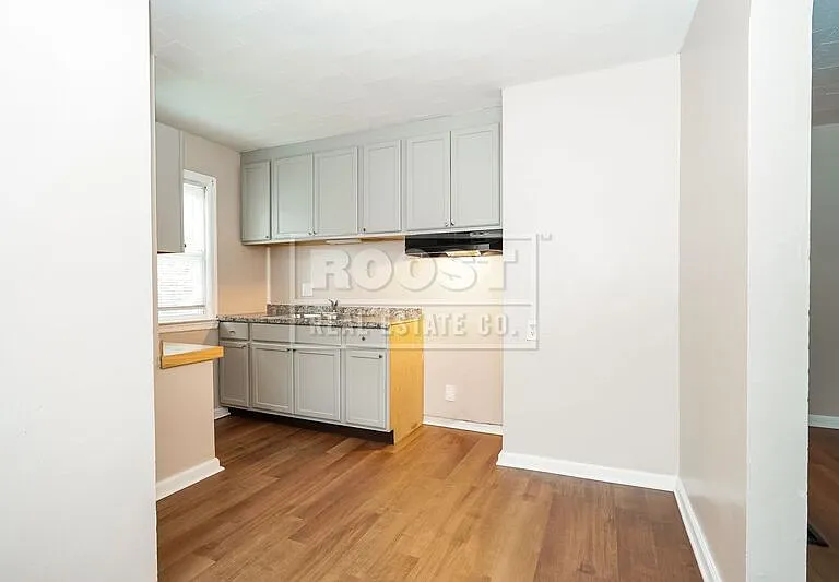 2317 Parkwood Ave — Photo 3