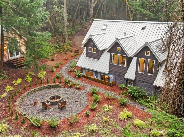 25311 75th Avenue SW, Vashon, WA 98070