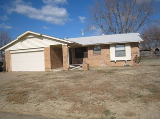 121 Birch Dr, Mannford, OK 74044