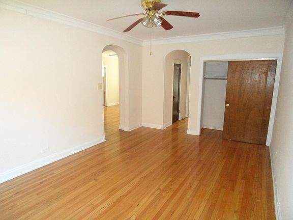 2nd image of 2503 W Winnemac Ave