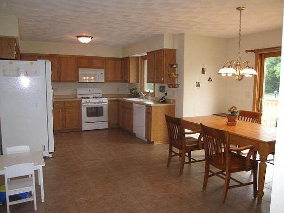 2nd image of 5025 Park Valley Dr