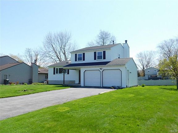 3rd image of 6074 Laramie Ln