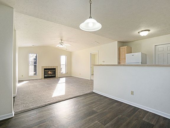 2nd image of 6095 Annas Ln