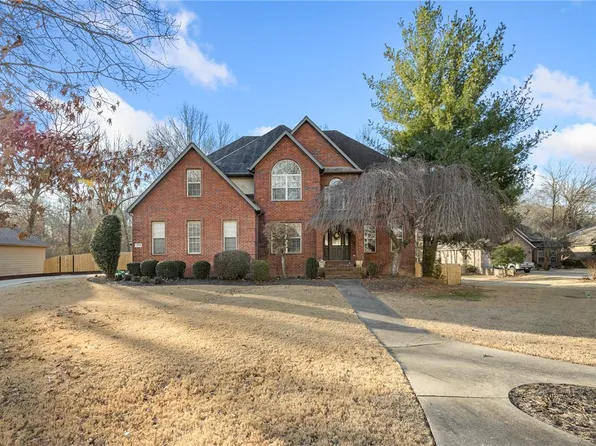 2708 Dry Branch Dr, Harrison, AR 72601