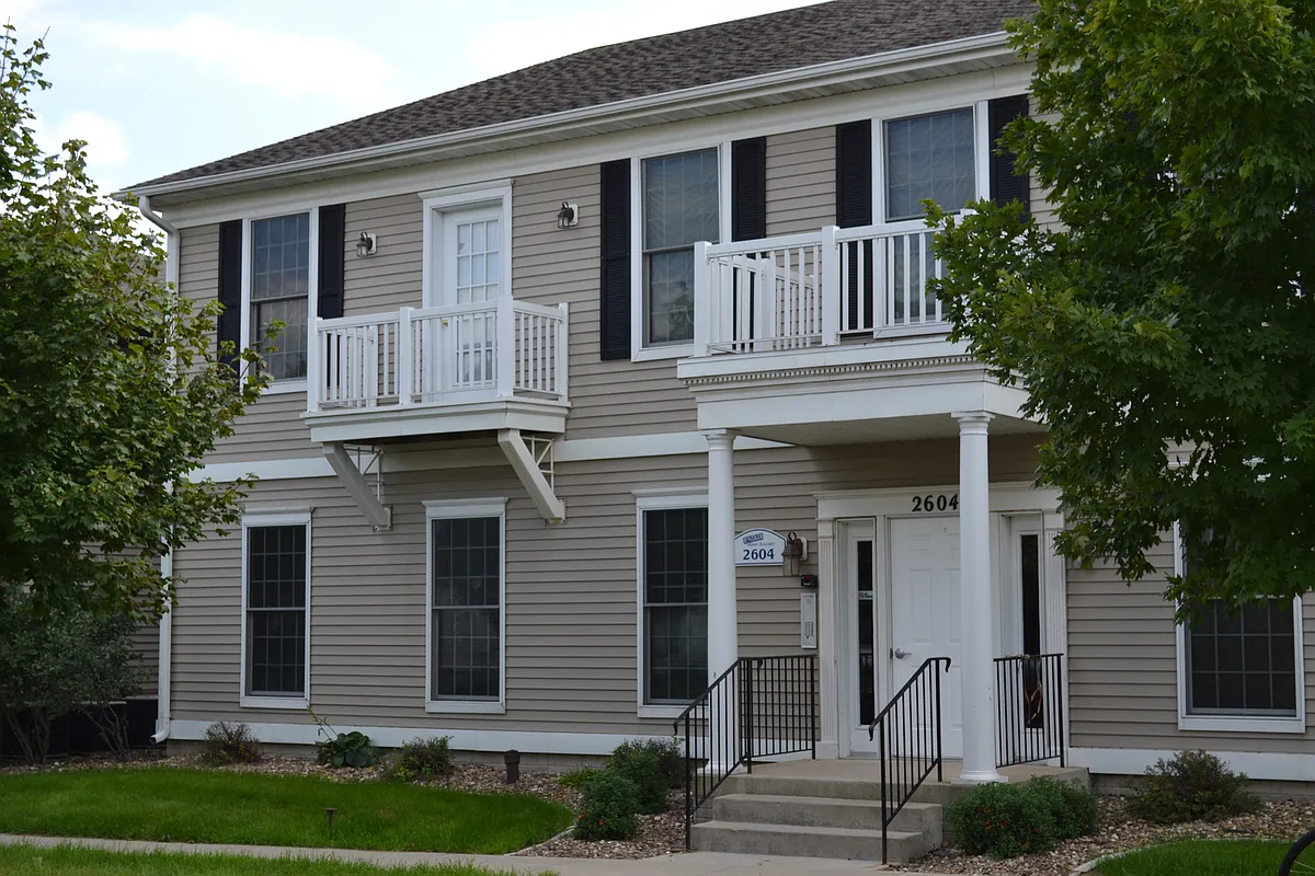 Building Photo - 2604 Aspen Rd