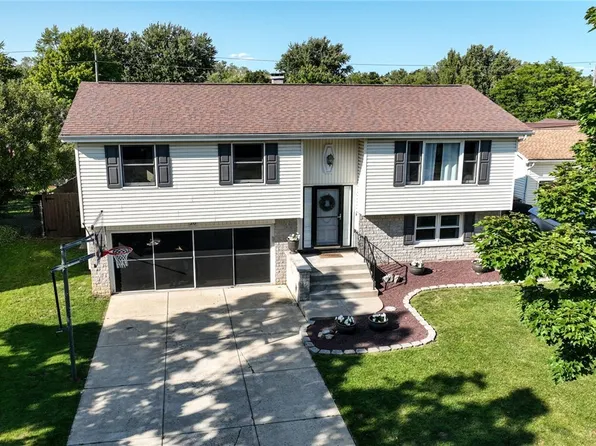 26 Gregory Ct, Depew, NY 14043