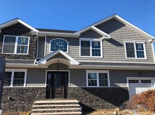 165 Kilburn Rd S, Garden City, NY 11530