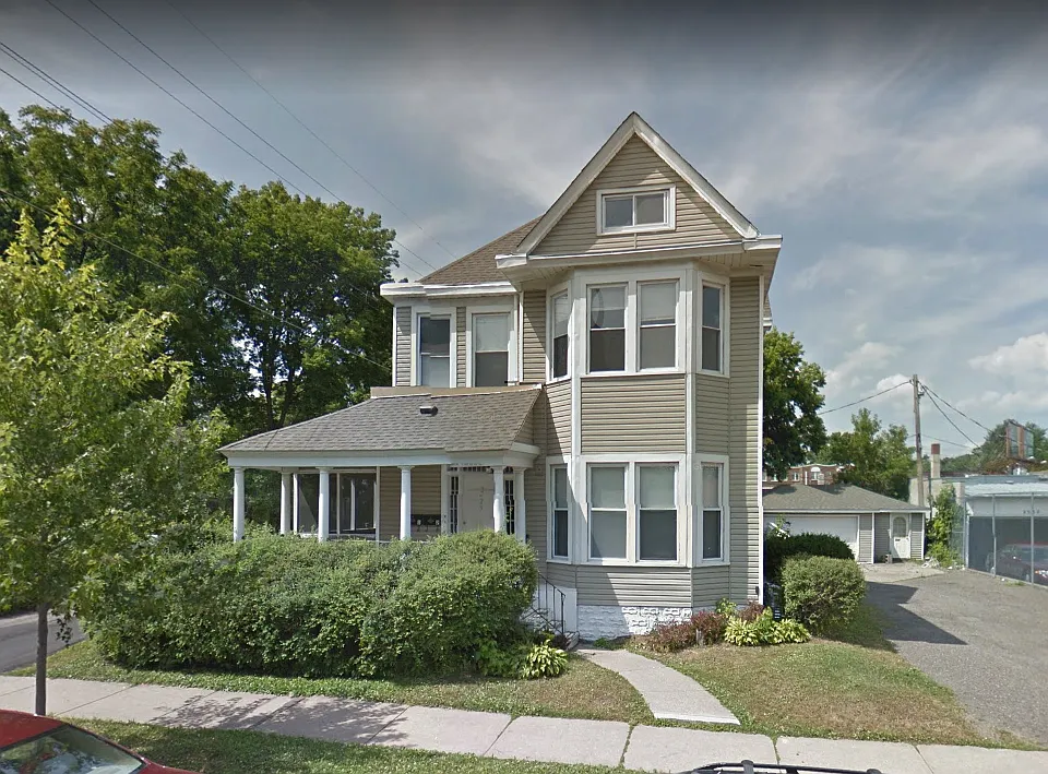 225 Wilder St N