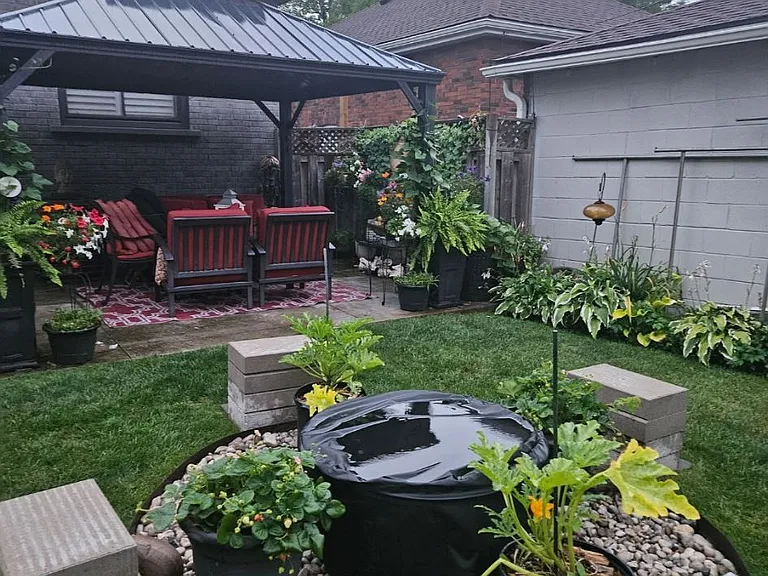 507 Upper James St — Photo 16