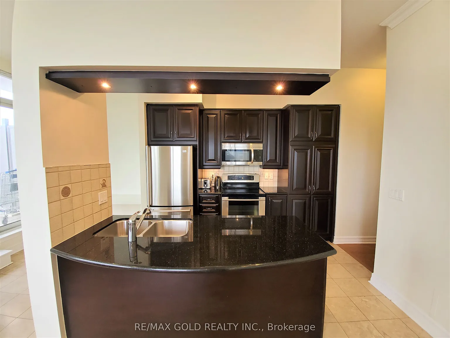 2 bed, $3,400 — Photo 3