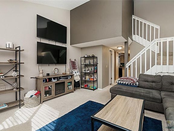 5th image of 3441 Poly Dr APT 11