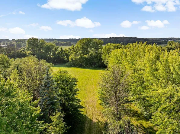 Spring Ave SW, Prior Lake, MN 55372