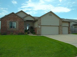 3616 N Pepper Rdg, Wichita, KS 67205