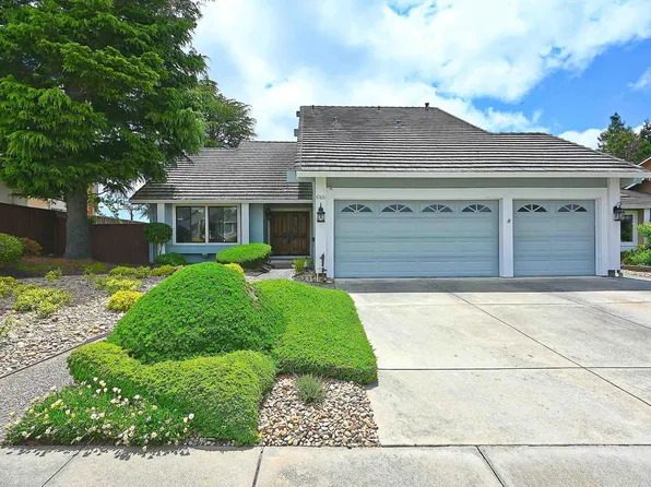 6525 Bellhurst Ln, Castro Valley, CA 94552