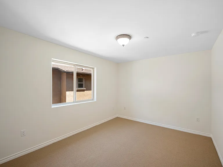 345 W Loraine St #3 — Photo 21