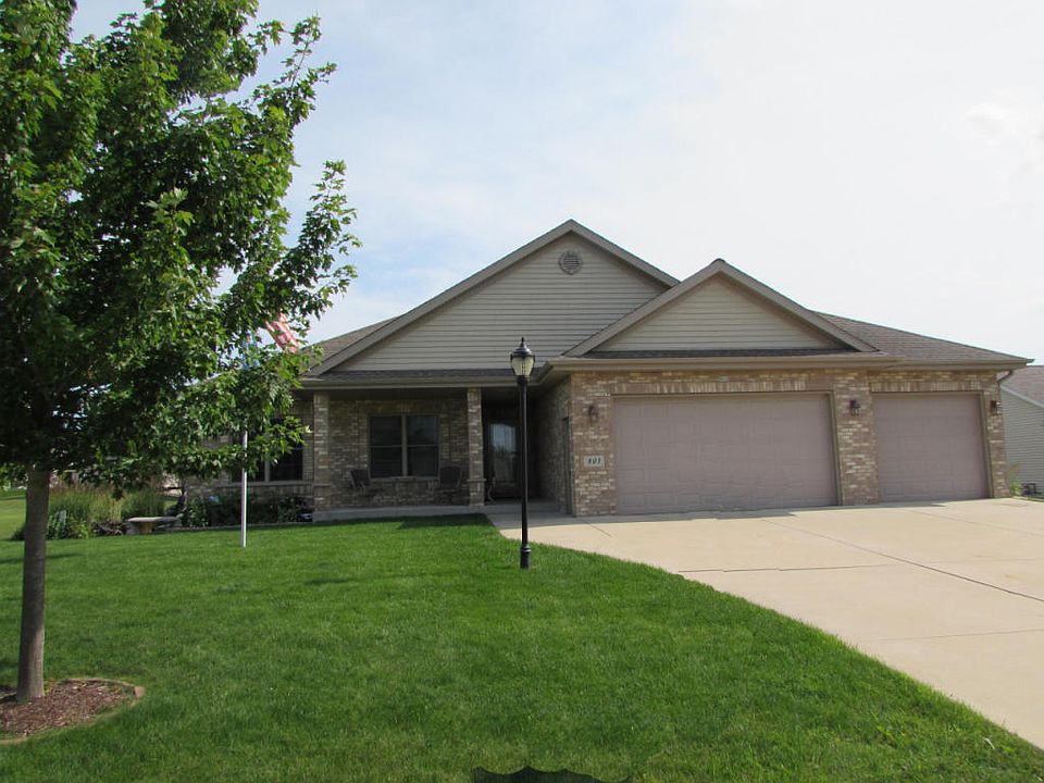 1st image of 803 Meadowgate Dr