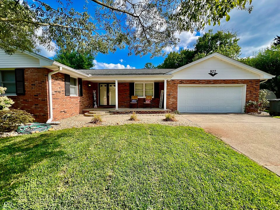 1st image of 927 Holly Dr