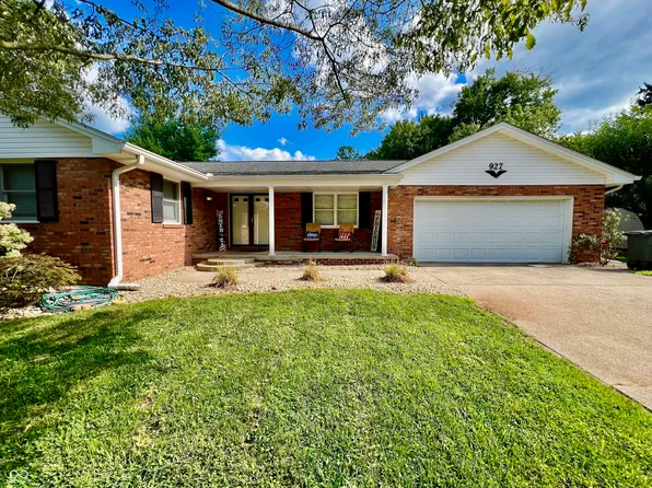 927 Holly Dr, Seymour, IN 47274