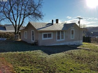 605 Grant Ave, Maupin, OR 97037