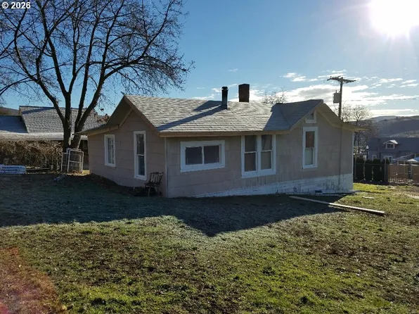 605 Grant Ave, Maupin, OR 97037