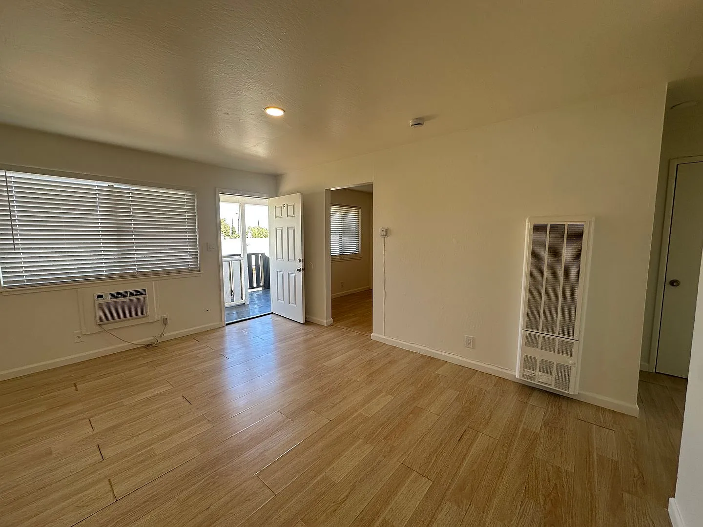 3715 Norwood Ave — Photo 3
