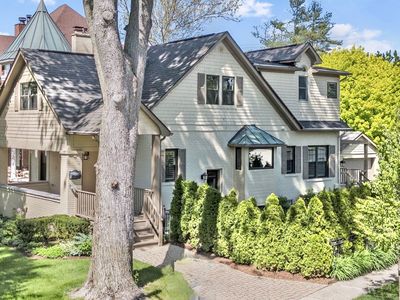 675 Chester St, Birmingham, MI, 48009