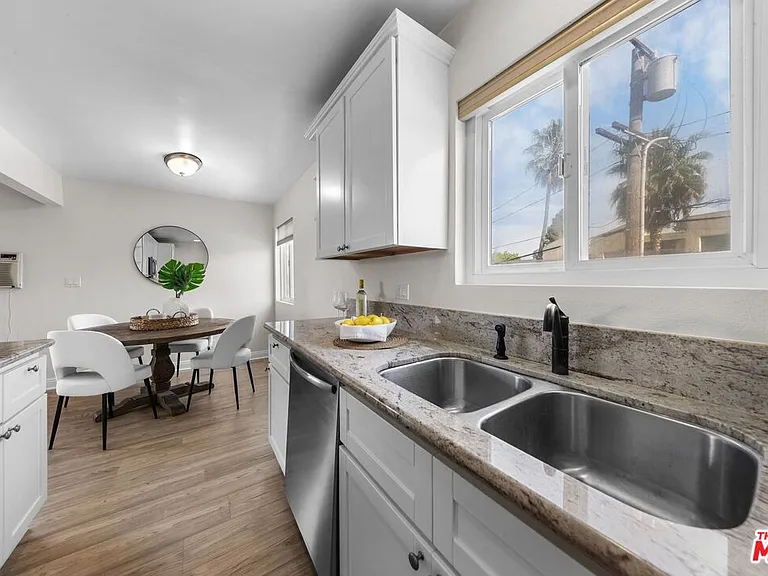 643 Pacific St #3 — Photo 10