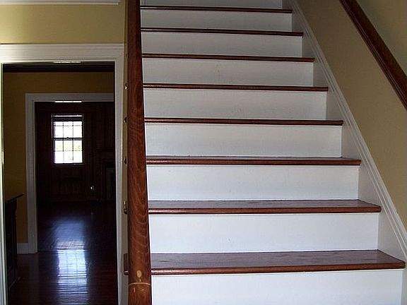 gorgeous hardwood staircase