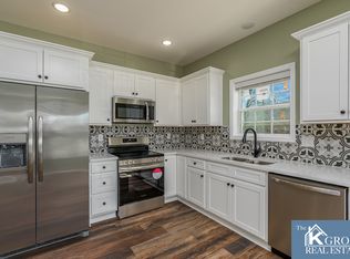 2589 Vonoa Dr, Radcliff, KY 40160