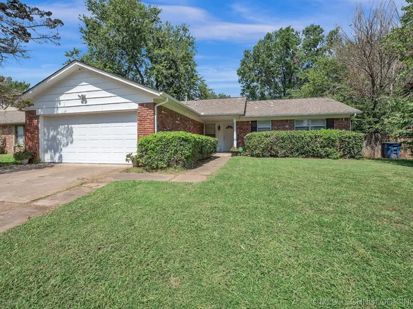 2714 S 96th East Pl, Tulsa, OK 74129