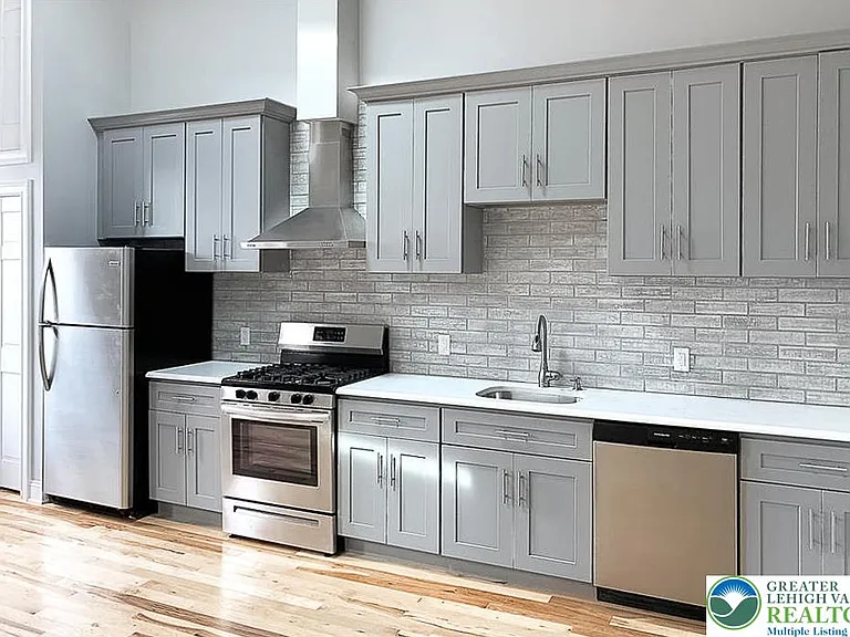 326 Church St N #2 — Photo 15