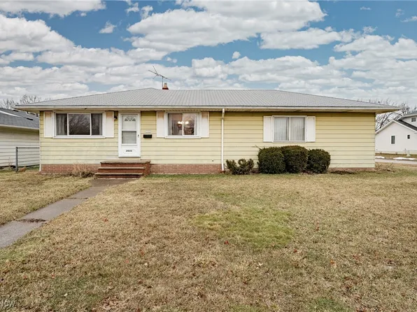 24651 Russell Ave, Euclid, OH 44123